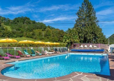 Peyrouse Oh! Campings - Camping Paradis A L'Ombre Des Tilleuls מראה חיצוני תמונה